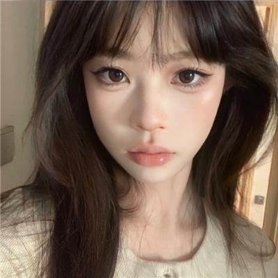 满船春色
